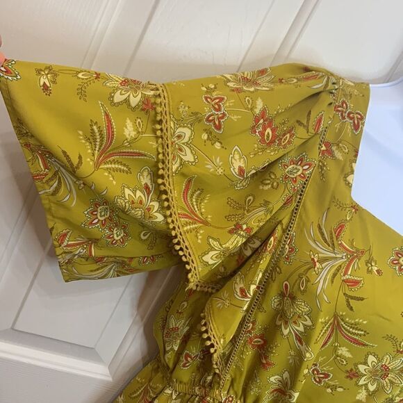 C & V Chelsea & Violet Size Medium Square Neck Green Red Shorts Tue Back Romper - Picture 5 of 12